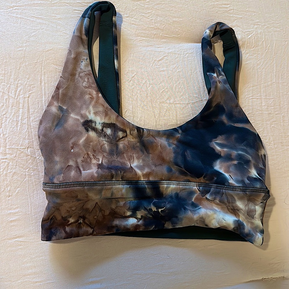 NWOT lululemon Align™ Reversible Bra
Light Support, A/B Cup size 4
